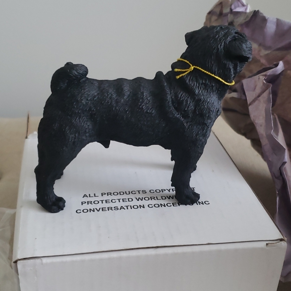 Black pug dog figurine dog collectible statuette NEW - Picture 5 of 6
